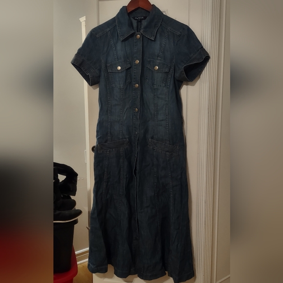 Women's dress - Picture 1 of 1